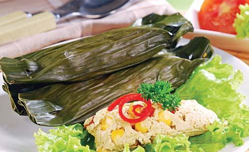 15 Makanan Indonesia ini hanya sedap dibungkus atau dimasak pakai daun 15 Makanan Indonesia ini hanya sedap dibungkus atau dimasak pakai daun