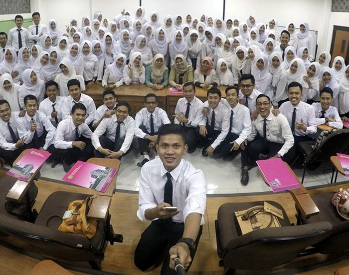 Beda-beda gaya mahasiswa berpenampilan berdasarkan bidang studinya