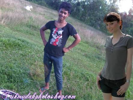 Mereka mengedit foto agar bisa 'bersanding' dengan idolanya, aw! Mereka mengedit foto agar bisa 'bersanding' dengan idolanya, aw!