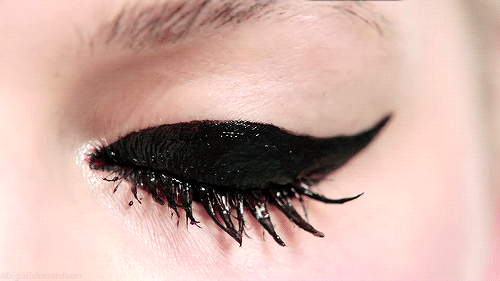 5 Kesalahan sepele saat menghapus makeup [2]