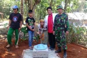 Hebatnya dokter Budi, ingin bangun 5 juta jamban amfibi di Indonesia