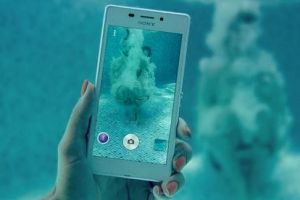 Diklaim tahan air, garansi Xperia  hangus kalau dipakai underwater