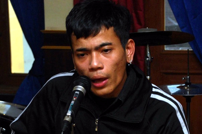 Penyanyi yang berkilau tanpa audisi & yang pudar dari gemerlap audisi Penyanyi yang berkilau tanpa audisi & yang pudar dari gemerlap audisi