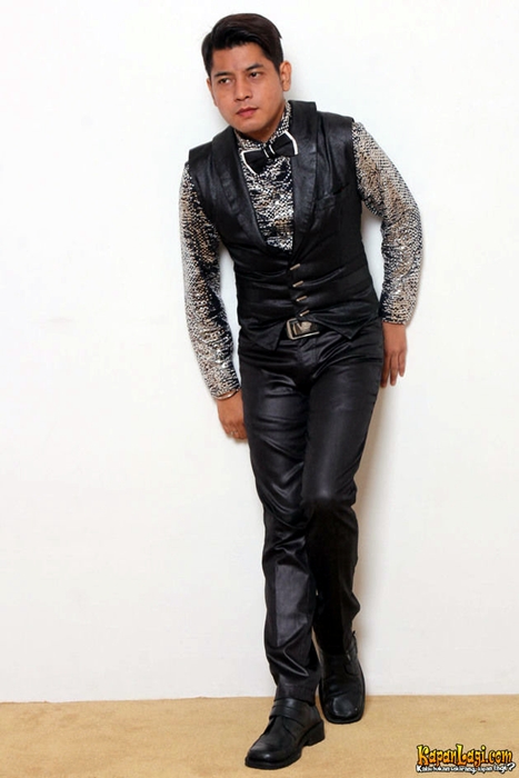 Penyanyi yang berkilau tanpa audisi & yang pudar dari gemerlap audisi Penyanyi yang berkilau tanpa audisi & yang pudar dari gemerlap audisi