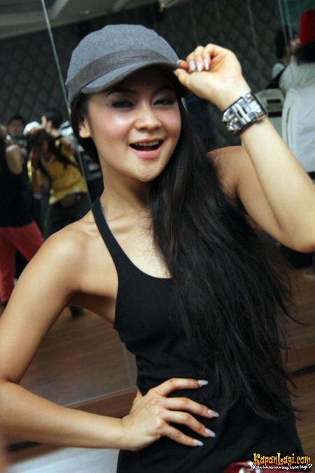 Penyanyi yang berkilau tanpa audisi & yang pudar dari gemerlap audisi Penyanyi yang berkilau tanpa audisi & yang pudar dari gemerlap audisi