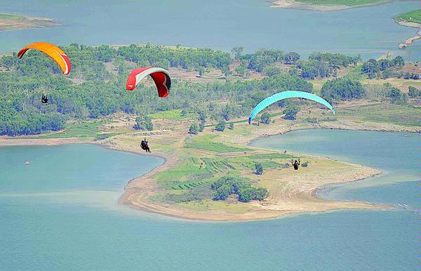 Sensasi unik menikmati waduk terbesar di Asia Tenggara dari udara Sensasi unik menikmati waduk terbesar di Asia Tenggara dari udara