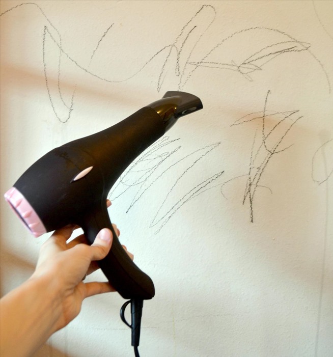 10 Kegunaan hair dryer selain untuk ngeringin rambut, jadi tahu ya...