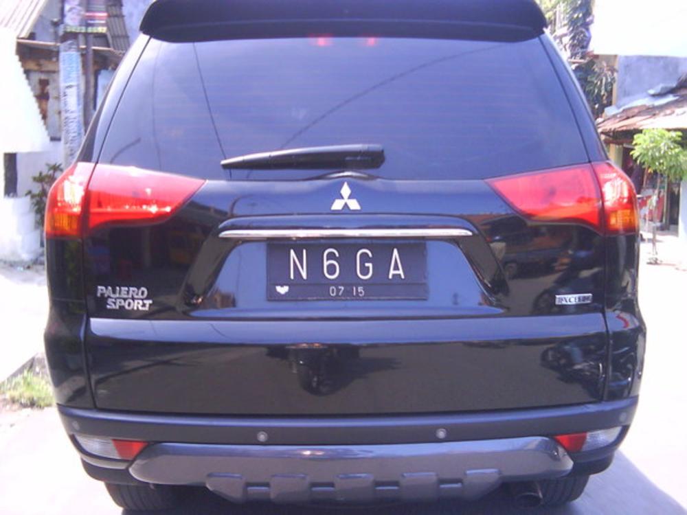 20 Pelat kendaraan unik bikin kamu tertawa