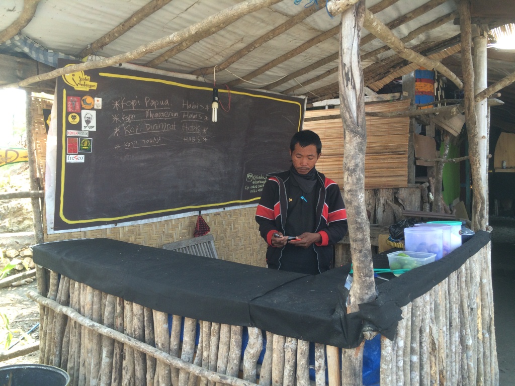 Selain wisata, kamu juga bisa beramal dengan 3 buku di tempat ini