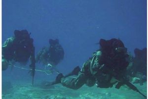 Potret latihan TNI yang menegangkan