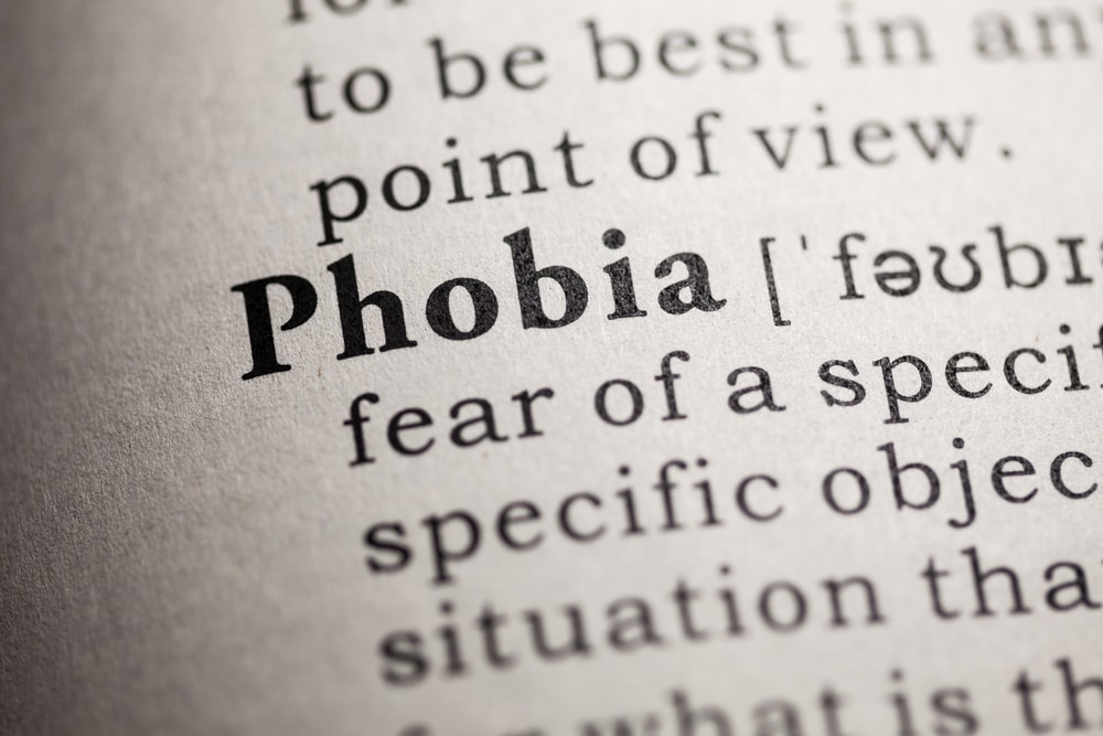 10 Fobia ini unik, kamu pasti nggak percaya kalau ada fobia begituan!