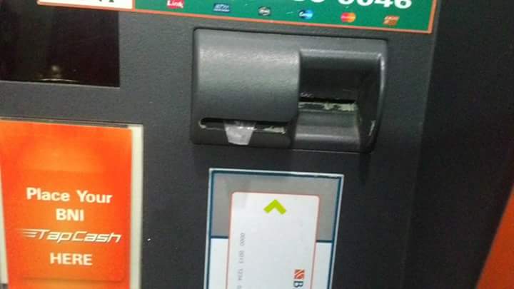 Waspada modus 'Cardtrapping' di ATM, saldo kamu bisa ludes