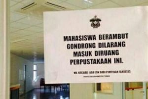 Poster larangan mahasiswa gondrong masuk perpus bikin gempar!