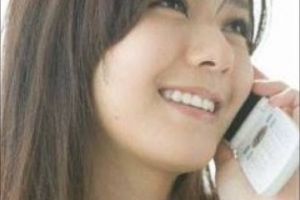 Alasan konyol kenapa kamu jangan beli HP bekas cewek cantik