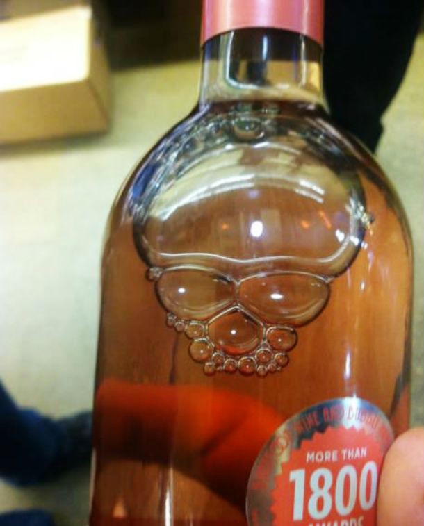 20 Benda ini membentuk 'wajah' yang menyeramkan, bikin merinding! 20 Benda ini membentuk 'wajah' yang menyeramkan, bikin merinding!