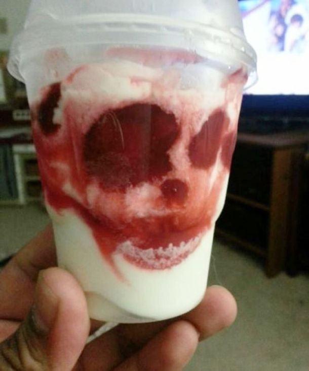 20 Benda ini membentuk 'wajah' yang menyeramkan, bikin merinding! 20 Benda ini membentuk 'wajah' yang menyeramkan, bikin merinding!