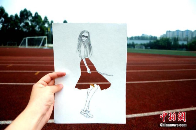 Fashion show ala mahasiswi ini menuai banyak pujian 