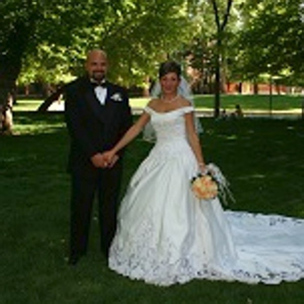 Kamu tidak akan menyangka dengan hubungan pria-wanita dalam foto ini