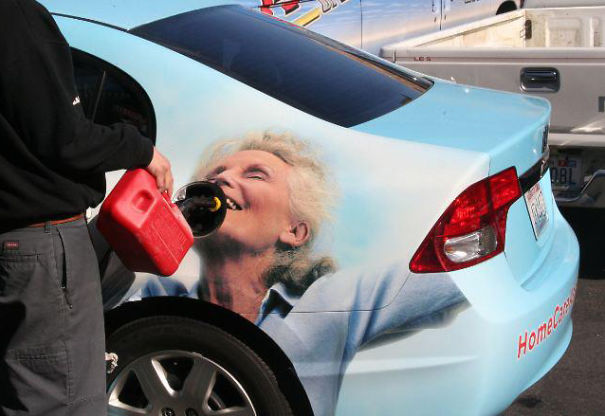 22 Iklan ini malah jadi fail gara-gara salah penempatan 22 Iklan ini malah jadi fail gara-gara salah penempatan