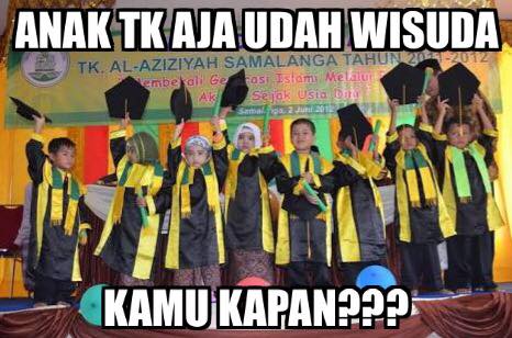 19 Meme wisuda yang bakal bikin kamu meringis sendiri