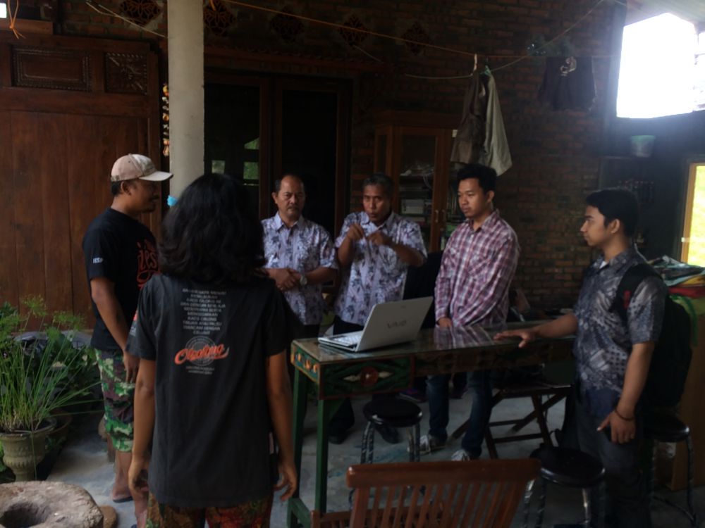 Hebat, mahasiswa ITS buat alat peluntur malam batik semi otomatis