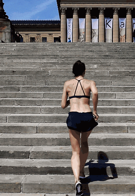 5 Trik olahraga memanfaatkan anak tangga, bisa bikin kamu cepat kurus!