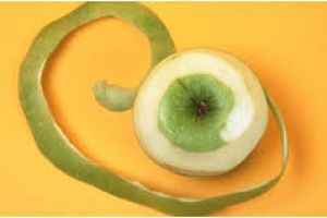 Cara cepat mengupas apel, 10 detik beres!