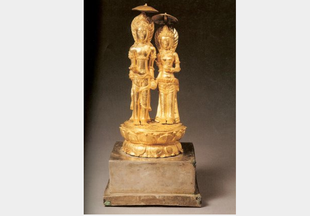 Arca emas peninggalan kerajaan Hindu ditemukan di goa ini