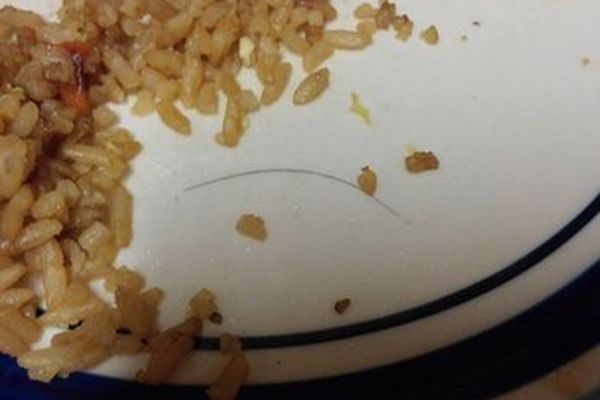 10 Pengakuan menjijikkan pelayan restoran yang bakal bikin kamu ilfil