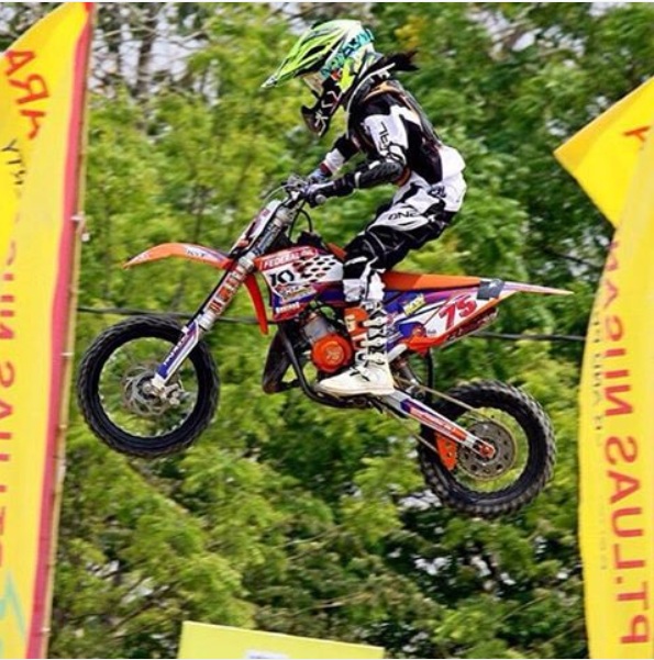 Usianya baru 10 tahun, gadis mungil ini jadi crosser terbaik Indonesia