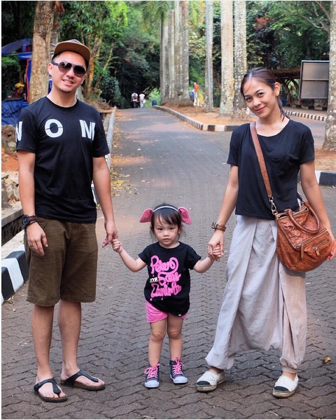 Pasangan selebriti Indonesia paling romantis, bikin iri Pasangan selebriti Indonesia paling romantis, bikin iri