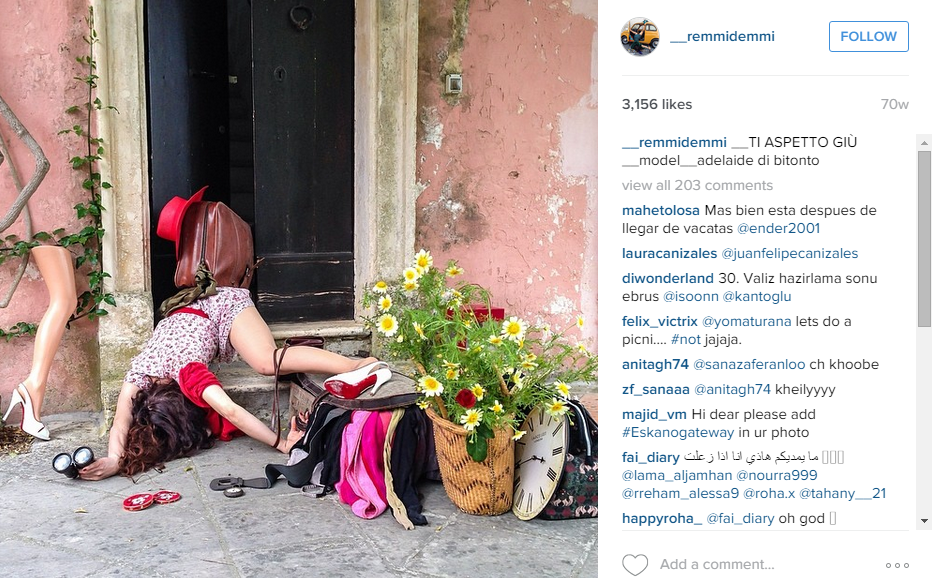 17 Karya unik Sandro Giordano, fotografer spesialis pose terjungkal 17 Karya unik Sandro Giordano, fotografer spesialis pose terjungkal