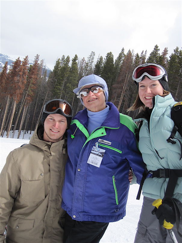 18 Kakek-nenek perkasa sedunia, salah satunya juga dari Indonesia!