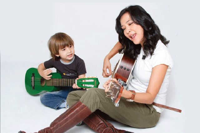 Cakepnya 10 anak artis blasteran, bikin pengen nikah sama bule deh!