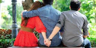 Berjauhan dari pacar, wanita ini berselingkuh dengan sahabat pacarnya