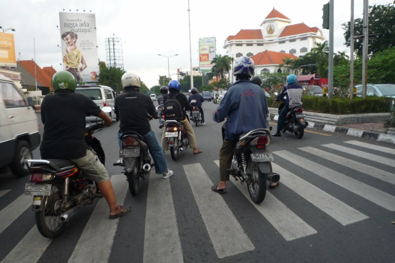 11 Hal yang dirasakan perantau saat pertama tiba di Surabaya