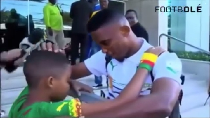 VIDEO: Ekspresi bahagia anak kecil bertemu bintang sepak bola idola