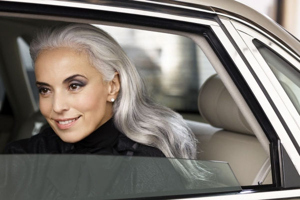 17 Foto keren Yasmina Rossi, nenek cantik penakluk industri mode 17 Foto keren Yasmina Rossi, nenek cantik penakluk industri mode