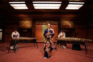 Lagu andalan, Jacko dimainkan dalam alat musik tradisional Jepang