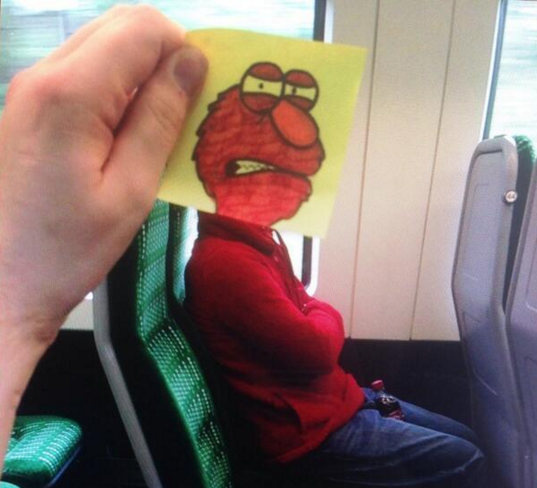 18 Tokoh kartun ini naik transportasi umum, kamu? 