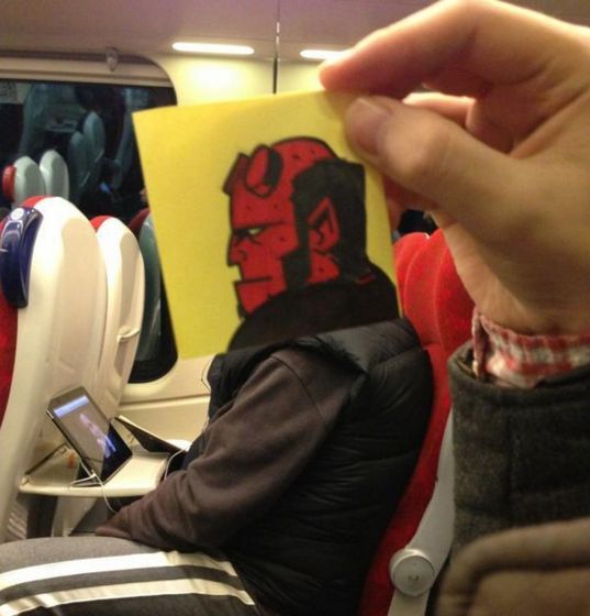 18 Tokoh kartun ini naik transportasi umum, kamu? 