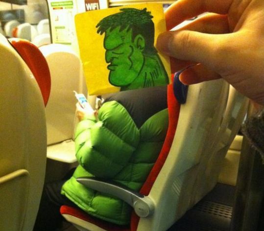 18 Tokoh kartun ini naik transportasi umum, kamu? 