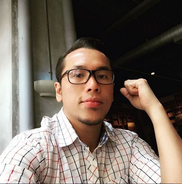17 Foto perubahan Sammy Simorangkir, jadi ganteng dan digosipin oplas! 17 Foto perubahan Sammy Simorangkir, jadi ganteng dan digosipin oplas!
