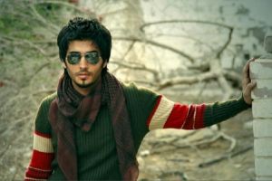  Selfie dengan fans di mal, aktor ganteng Arab ini ditangkap polisi