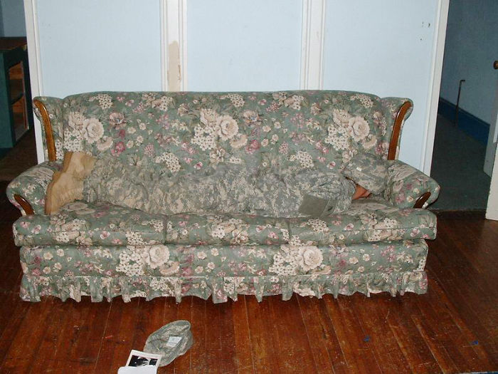 17 Tingkah kocak para tentara di sela-sela tugas 17 Tingkah kocak para tentara di sela-sela tugas