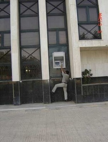 28 Bangunan gagal ini bisa bikin kamu ketawa ngakak sampai mules!