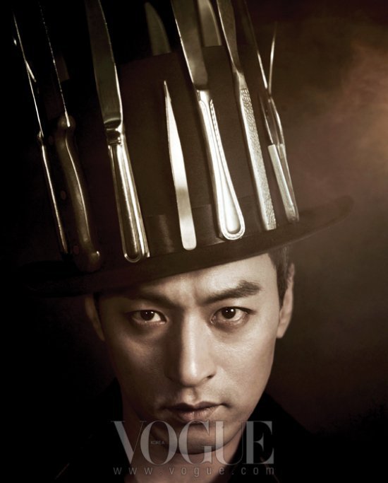 Jangan pakai 13 busana K-Pop ini di Indonesia, nanti kamu jadi norak!