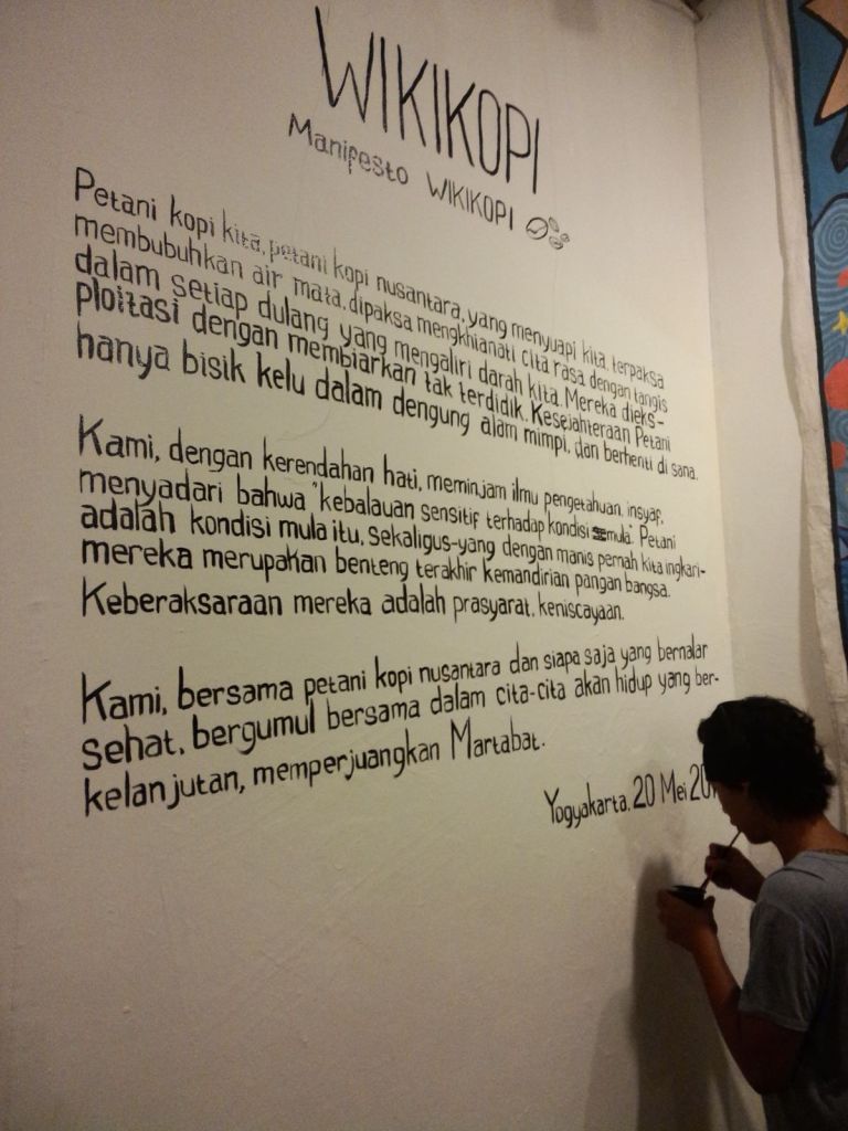 Serunya belajar meracik kopi di pameran seni Biennale Jogja XIII 2015