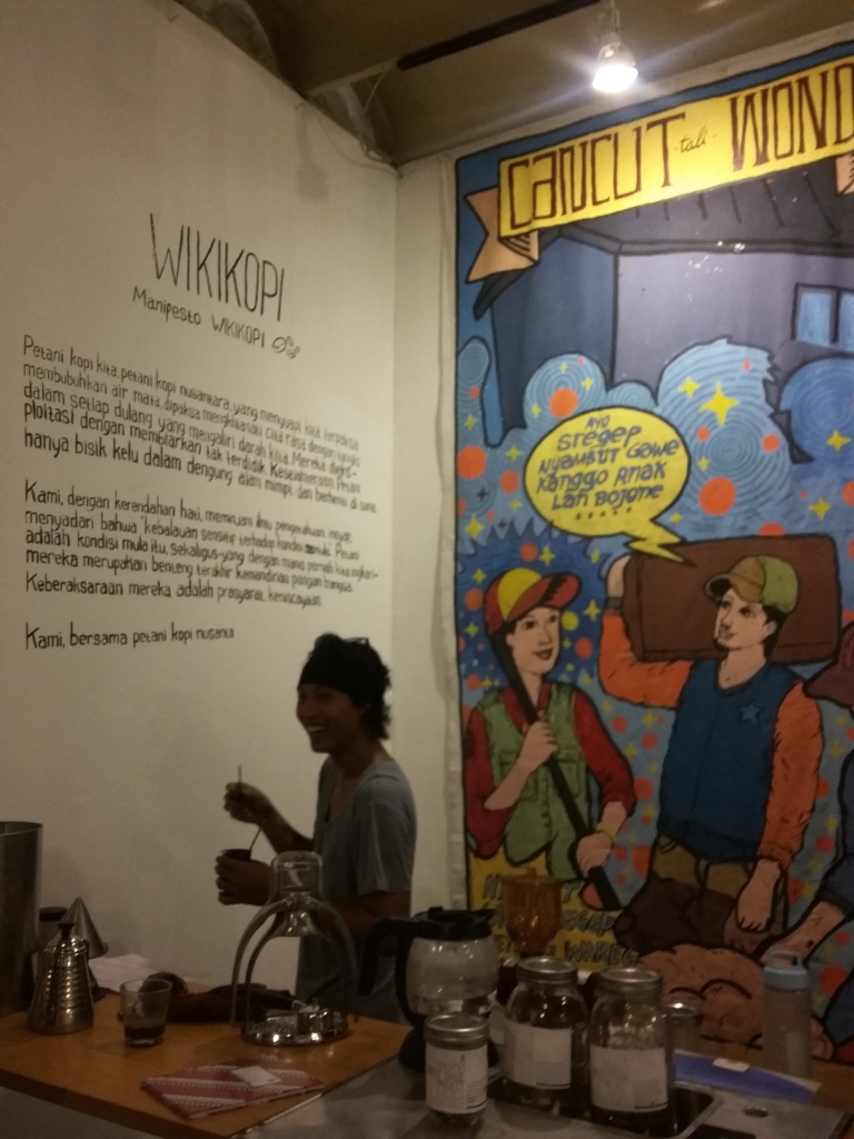 Serunya belajar meracik kopi di pameran seni Biennale Jogja XIII 2015