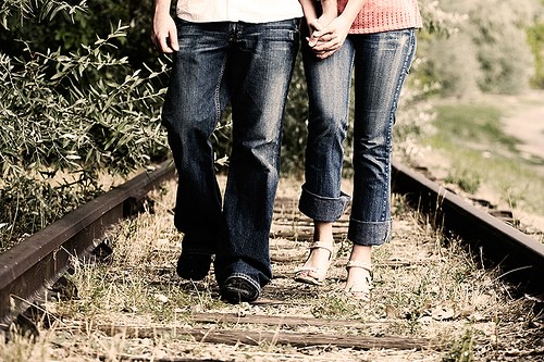 Deg-deganmu itu karena jatuh cinta atau cuma penasaran? Ini kata pakar